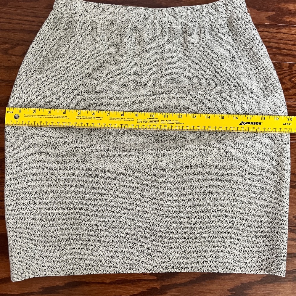 Wool skirt